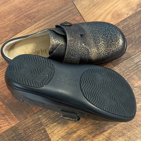 Like new Alegria clogs size 37 - Picture 4 of 5